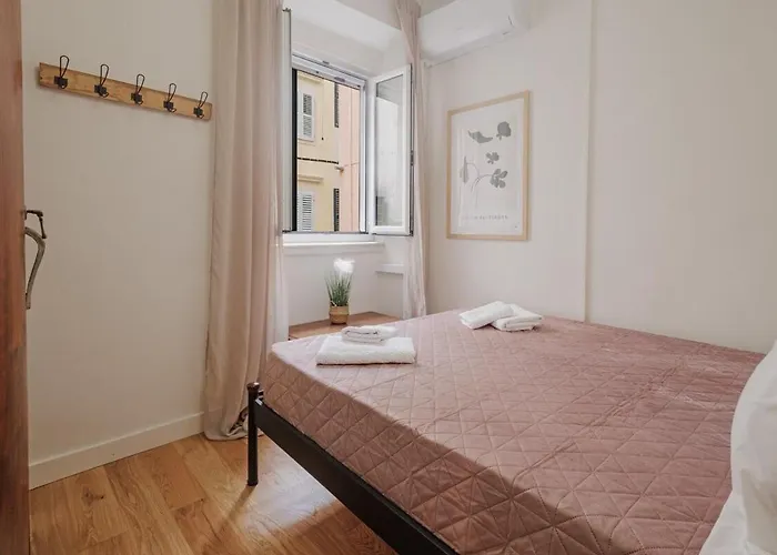 Maison Giallina At Spianada Square! Apartament *